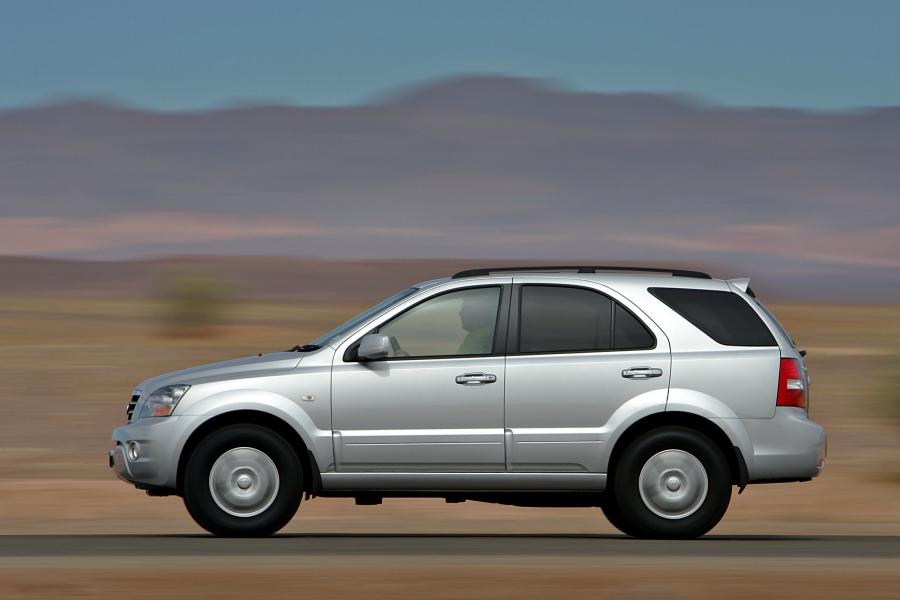 Kia Sorento 2006 года  (фото 31 из 57)